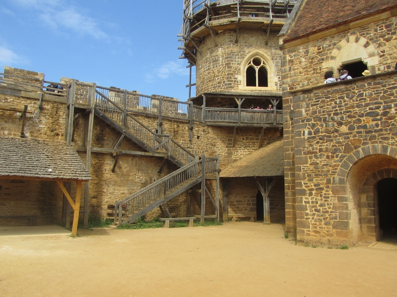 Guédelon et Canal du Nivernais  08